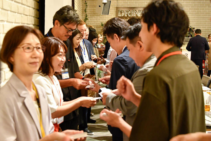 4)守成クラブ名物大名刺交換会です。.jpeg